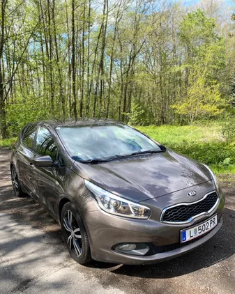 kia śląskie Kia Ceed cena 34500 przebieg: 173500, rok produkcji 2015 z Biała